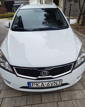 Kia Ceed cena 14900 przebieg: 297000, rok produkcji 2012 z Krzanowice małe 37